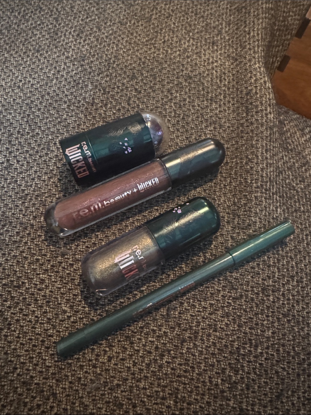 NWOT r.e.m. beauty x Wicked: For Good Elphaba Makeup Set